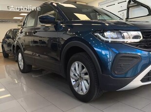 Кросоувър Volkswagen T-Cross