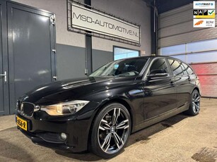 BMW 3163-serie Touring 316i Business Navigatie Privacy Gl