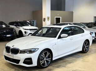 BMW 330e Msport 252cv - 19