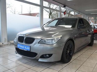 BMW 520i Lim.*NAVI*BI-XENON*FACELIFT*18 ZOLL*TÜV NEU