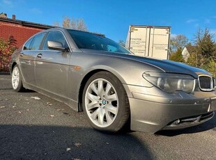 BMW 745