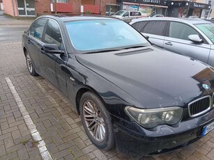 BMW 745745i