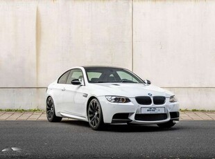 BMW M33-serie Coupé DCT Edition Black & White