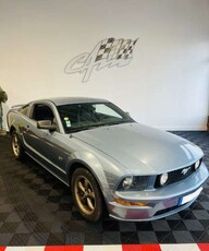 Ford Mustang4.6L V8 305CH