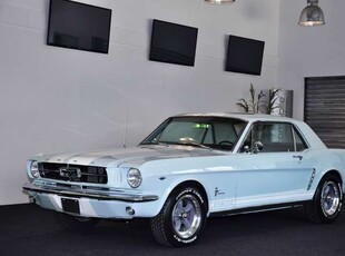 Ford MustangV8 ! Super Optik ! Pony Interieur ! H-Zulassung !