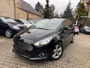 Ford S-MaxS-MAX Titanium*PANORAMA*AHK*MEMORY-SITZE