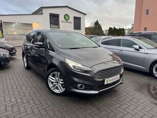 Ford S-MaxTitanium*NAVI*PDC*KAM*DAB*LED*PANO*7SITZE