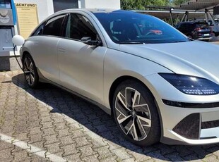 Hyundai IONIQ 6229 PS Heck 77kWh Uniq-Paket+Schiebedach