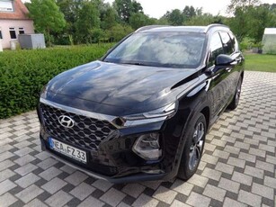 Hyundai SANTA FEPremium 2WD