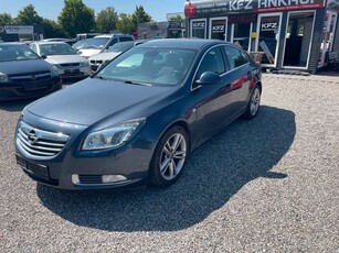 Opel Insignia2.0 CDTI Sport 118kW Sitzheizung!!PDC!!