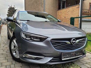 Opel InsigniaPanoramadach und Navi