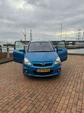 Opel Zafira2.0 T OPC