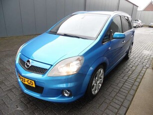 Opel Zafira2.0 T OPC