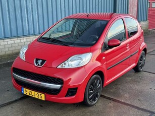 Peugeot 1071.0-12V XR 2009| ROOD| 5DRS| NIEUWE KOPPELING|