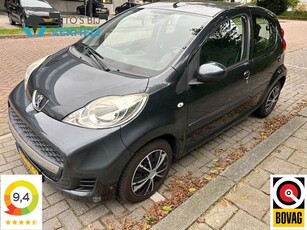 Peugeot 1071.0-12V XS / 5-DRS / AIRCO / NIEUWE APK / CENTRALE