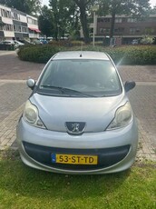 Peugeot 1071.0-12V XS