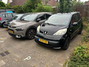 Peugeot 1071.0-12V XS Urban M.