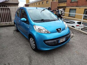 Peugeot 1071.0 68 CV 5p. Desir