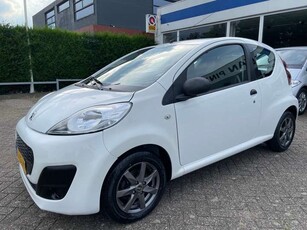 Peugeot 1071.0 NIEUW APK!