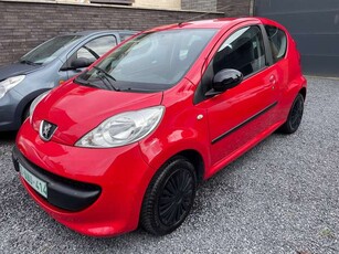 Peugeot 1071.0i 12v Trendy EURO 4 OK LEZ Prete à immatric