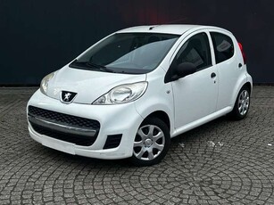 Peugeot 107Peugeot 107 gekeurd en garantie