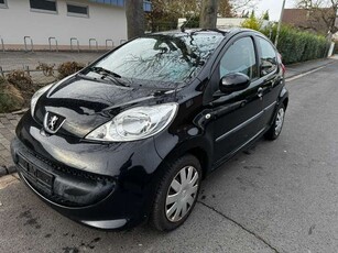 Peugeot 107Urban Move 1.0/TÜV-NEU/1. Hand/Klima Autom