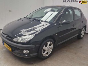 Peugeot 2061.4 Forever AIRCO ! GARANTIE ! NIEUWE APK !