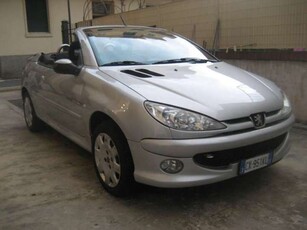 Peugeot 2061.6 16V CC QUIKSILVER