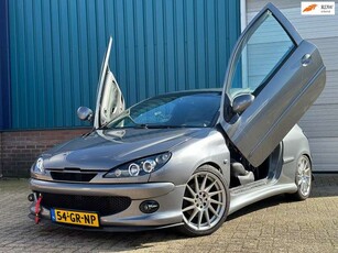 Peugeot 2061.6-16V XS UNIEK SHOWAUTO SHOWCAR MEENEEMPRIJS