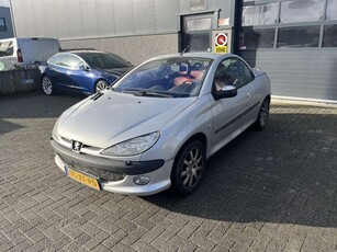 Peugeot 206CC 2.0-16V 2002 | Cabriodak | Leder | Airco | Clim