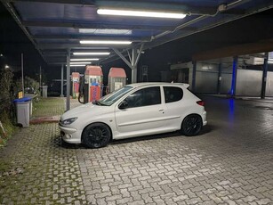 Peugeot 206GTi 2.0 16v