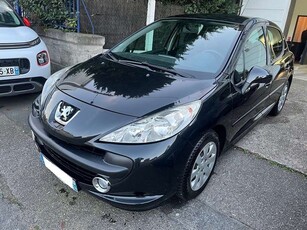 Peugeot 2071.6 HDi 16V 90ch BLUE LION Premium