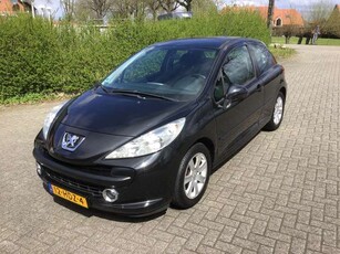 Peugeot 2071.6 VTI XS