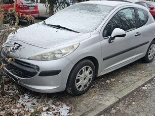 Peugeot 207Filou