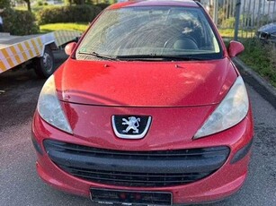 Peugeot 207Filou