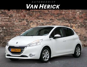 Peugeot 2081.2 e-VTi Style Automaat | Cruise | Airco | LM Vel