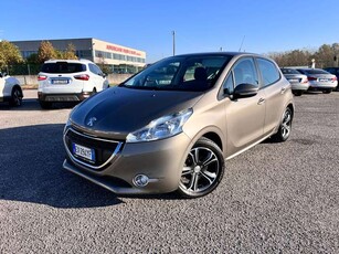 Peugeot 208208 5p 1.2 Benzina OK PER NEOPATENTATI