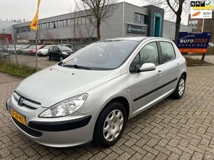 Peugeot 3071.6-16V XT - AIRCO - TREKHAAK - ZONDAG OPEN !