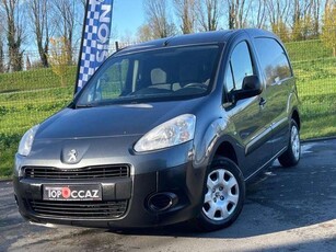 Peugeot PartnerPLANCB 1.6L HDI 90CH 3 PLACES 04/2014 - 1ERE MAIN