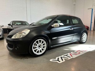 Renault Clio3p 2.0 16v RS 200cv