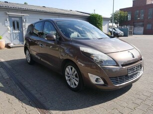 Renault Grand Scenic2.0 Luxe Leder Navi Pano 7 Sitze