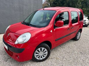 Renault Kangoo1.6 Je t'aime * AHK * 2. Hand * TÜV NEU *