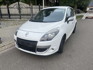 Renault Scenic1.5 dCi MET 120DKM HANDELAAR OF EXPORT