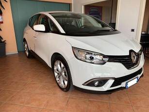 Renault ScenicScénic dCi 8V 110 CV EDC Energy Intens