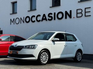 Skoda Fabia1.0i 1ERE MAIN CLIMATISATION CAPTEUR GPS BLUETOOTH