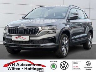 Skoda Karoq1.5 TSI Style Fahrschulwagen NAVI AHK REARVIEW ...