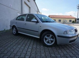 Skoda Octavia1.9TDI Limo AHK Radio Klima Tempomat Alu