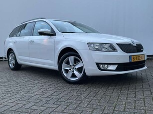 Skoda OctaviaCombi 1.6 TDI Zeer net! Volledig OH Navi-groot Tre