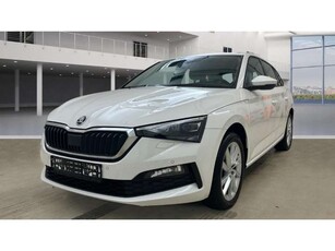 Skoda ScalaStyle 1.0 TSI LED Fernlichtassistent App