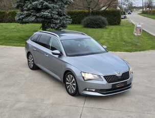 Skoda Superb1.6 TDi 1er Proprio * Navi - Caméra - Carplay *